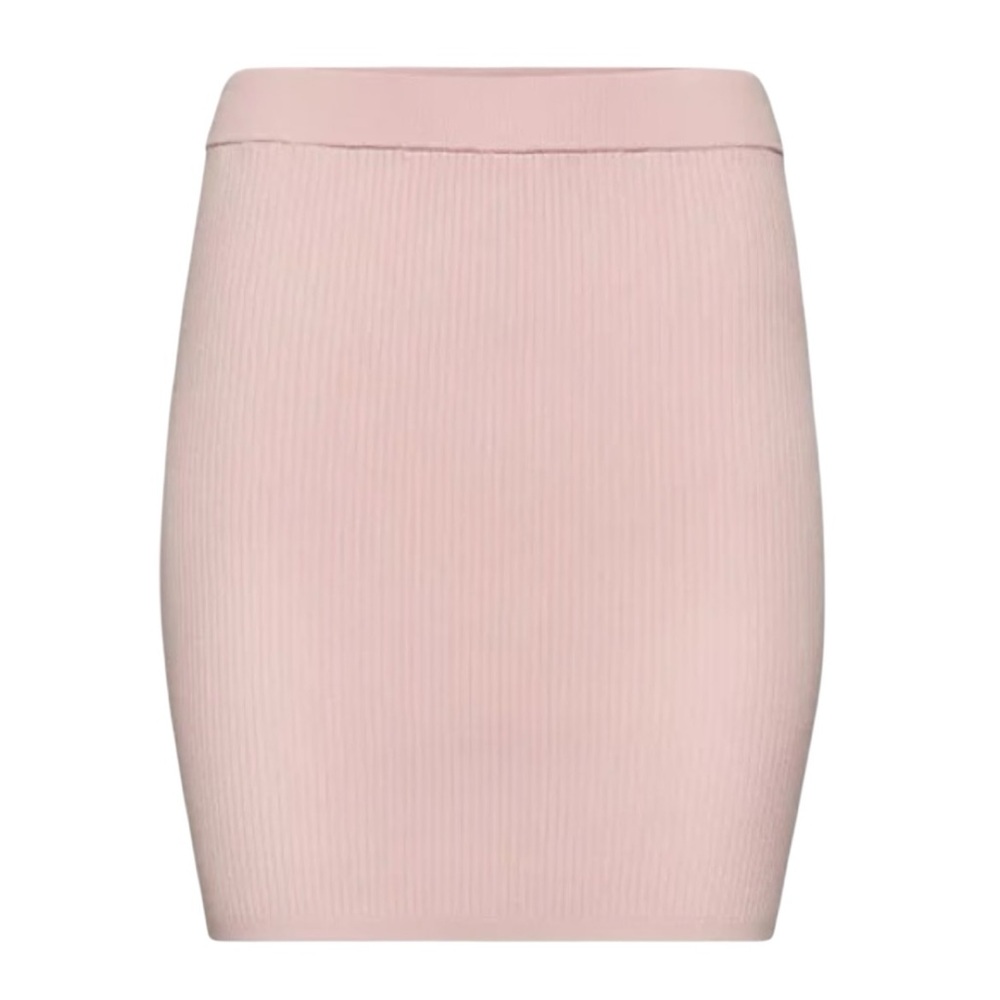 Wilfred Reso ribbed knit pull on mini skirt in pink size XS excellent condition